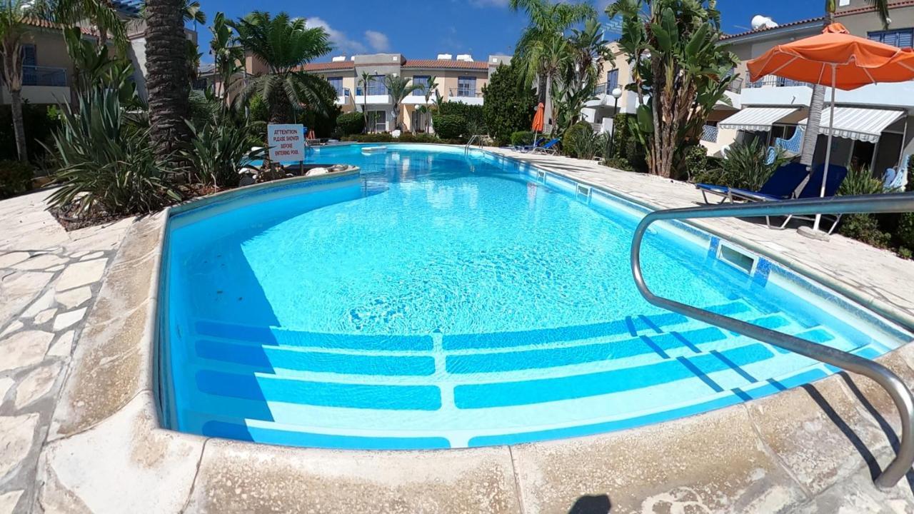 Maya Paphos Exterior foto